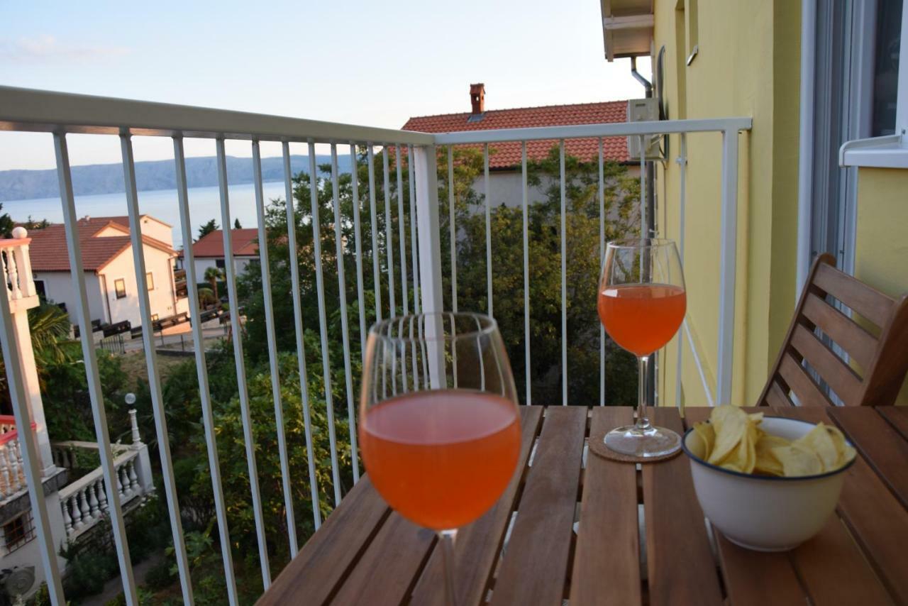 App Lu 5 Novi Vinodolski Exterior foto